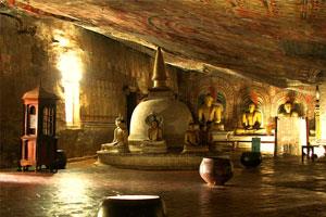 Visit Dambulla Cave Temple - Sri Lanka