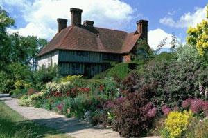 Visit Lloyd's Botanical Garden, Darjeeling